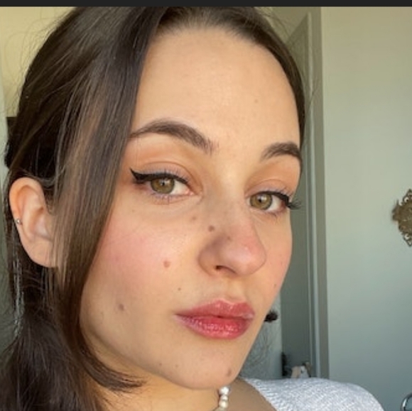 Black Eyeliner - Picture 2 of 3